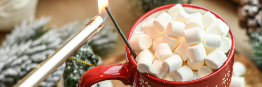 Chocolat chaud pour écouter des films du temps des Fêtes