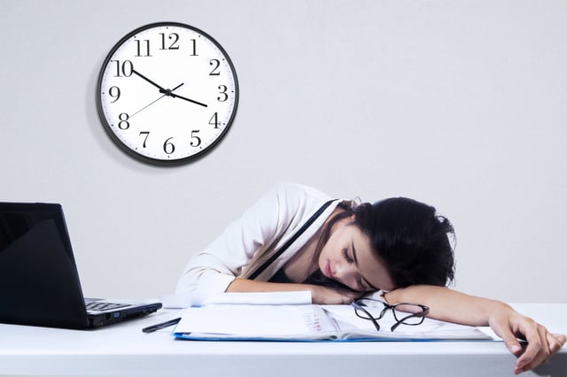 sleeping-manager-2.jpg