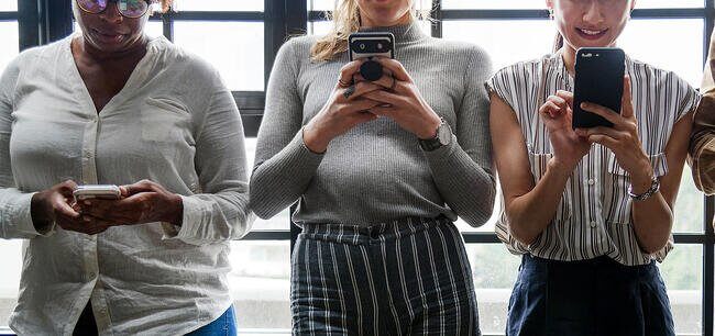 Personnes utilisant les médias sociaux